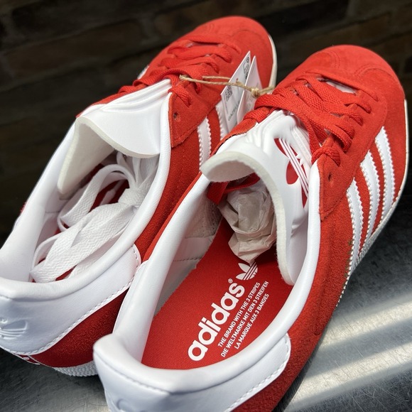 Adidas Gazelle Mens Size 11.5 Low Top Suede Shoe Red Scarlet Cloud White JI1534 - Picture 14 of 15